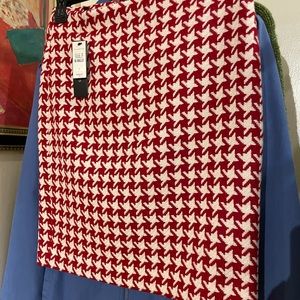 Talbots Size 2 Red and Ivory Woven pattern skirt